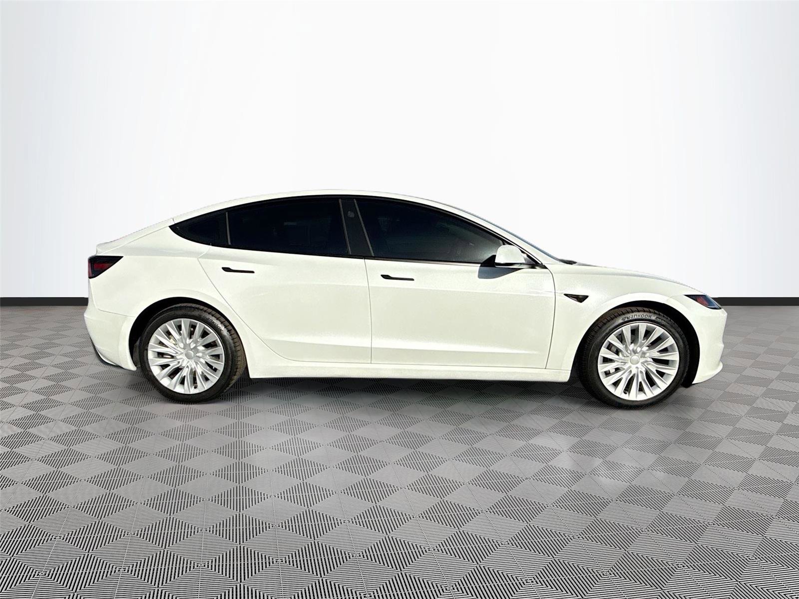 Used 2024 Tesla Model 3 Long Range image 8