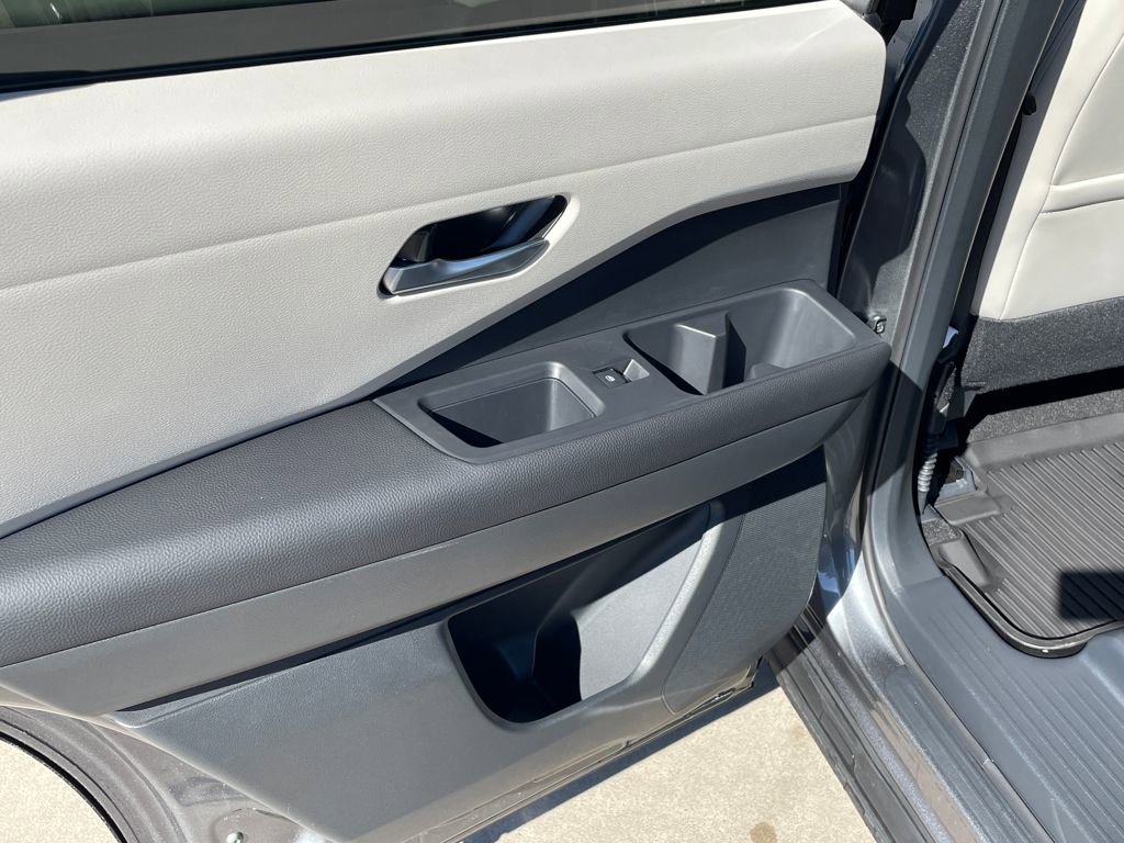 New 2026 Nissan Pathfinder SL w/ Cargo Package FWD image 31