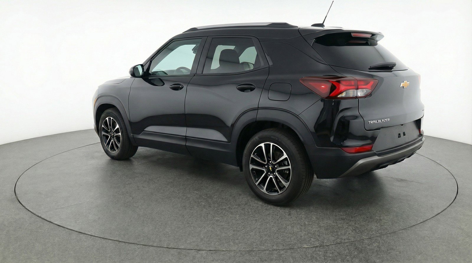 Used 2025 Chevrolet TrailBlazer LT image 6