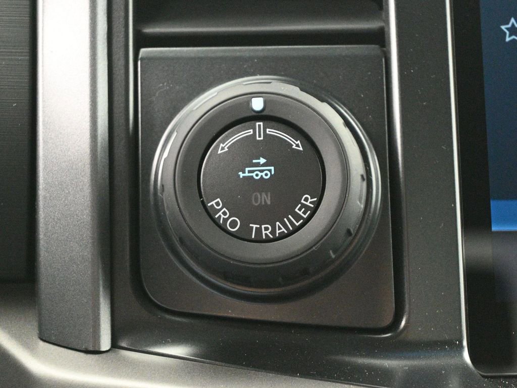 New 2025 Ford F150 XLT w/ Equipment Group 303A High image 21