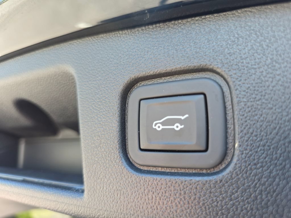 Used 2024 Chevrolet Blazer EV LT AWD/4WD image 33
