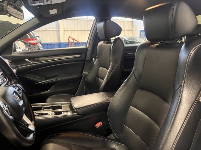 Used 2018 Honda Accord Sport image 22
