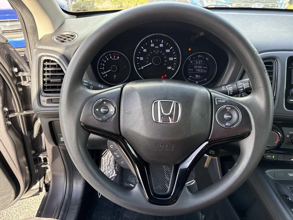 Used 2020 Honda HR-V LX image 38