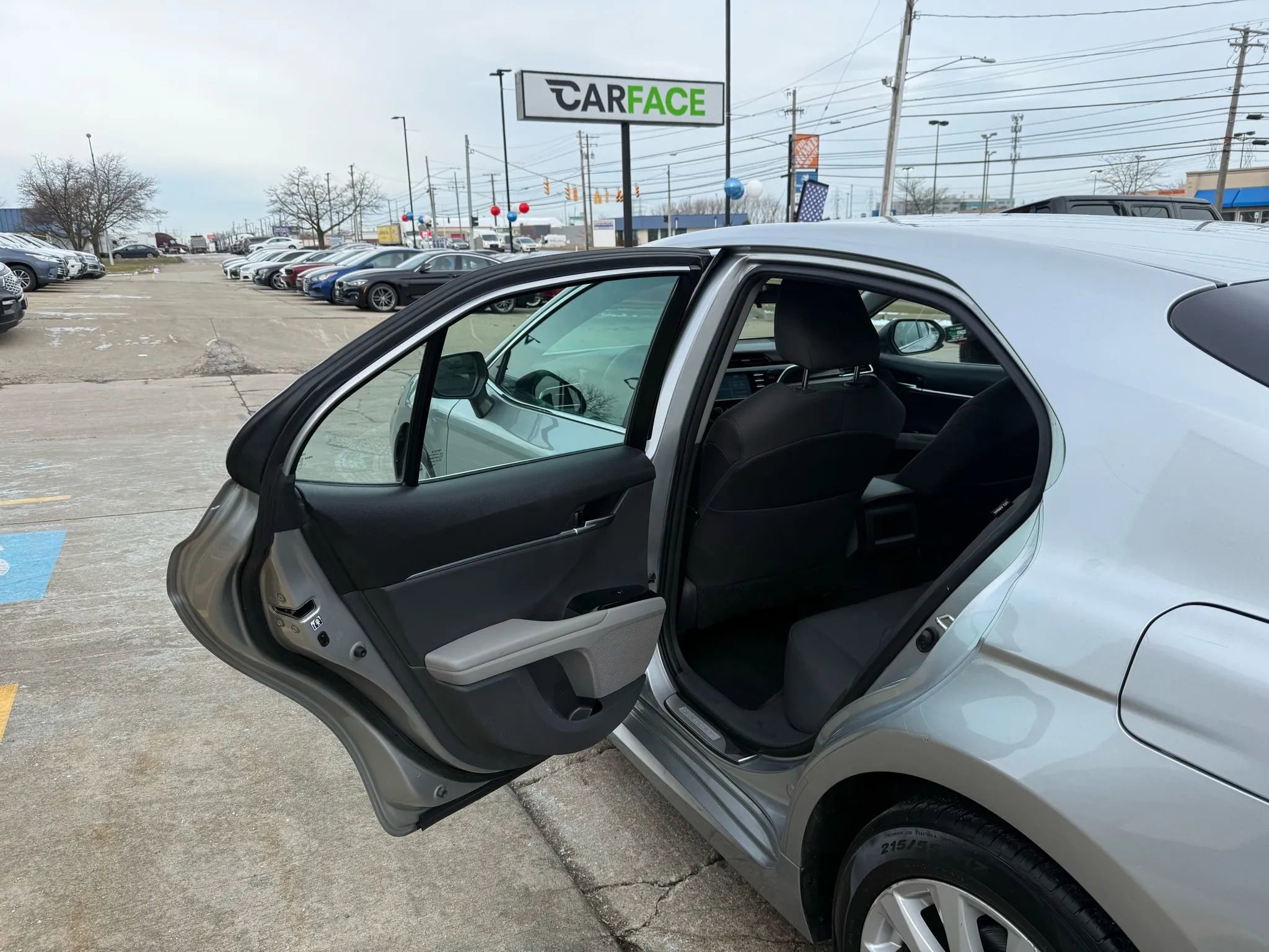 Used 2018 Toyota Camry LE w/ Protection Package (Q2) image 19