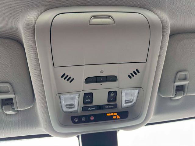 Used 2022 GMC Terrain Denali w/ LPO, 'HIT The Road' Package image 32