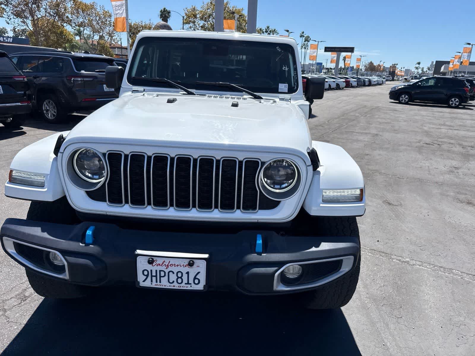 Used 2024 Jeep Wrangler Unlimited Sahara AWD/4WD image 4
