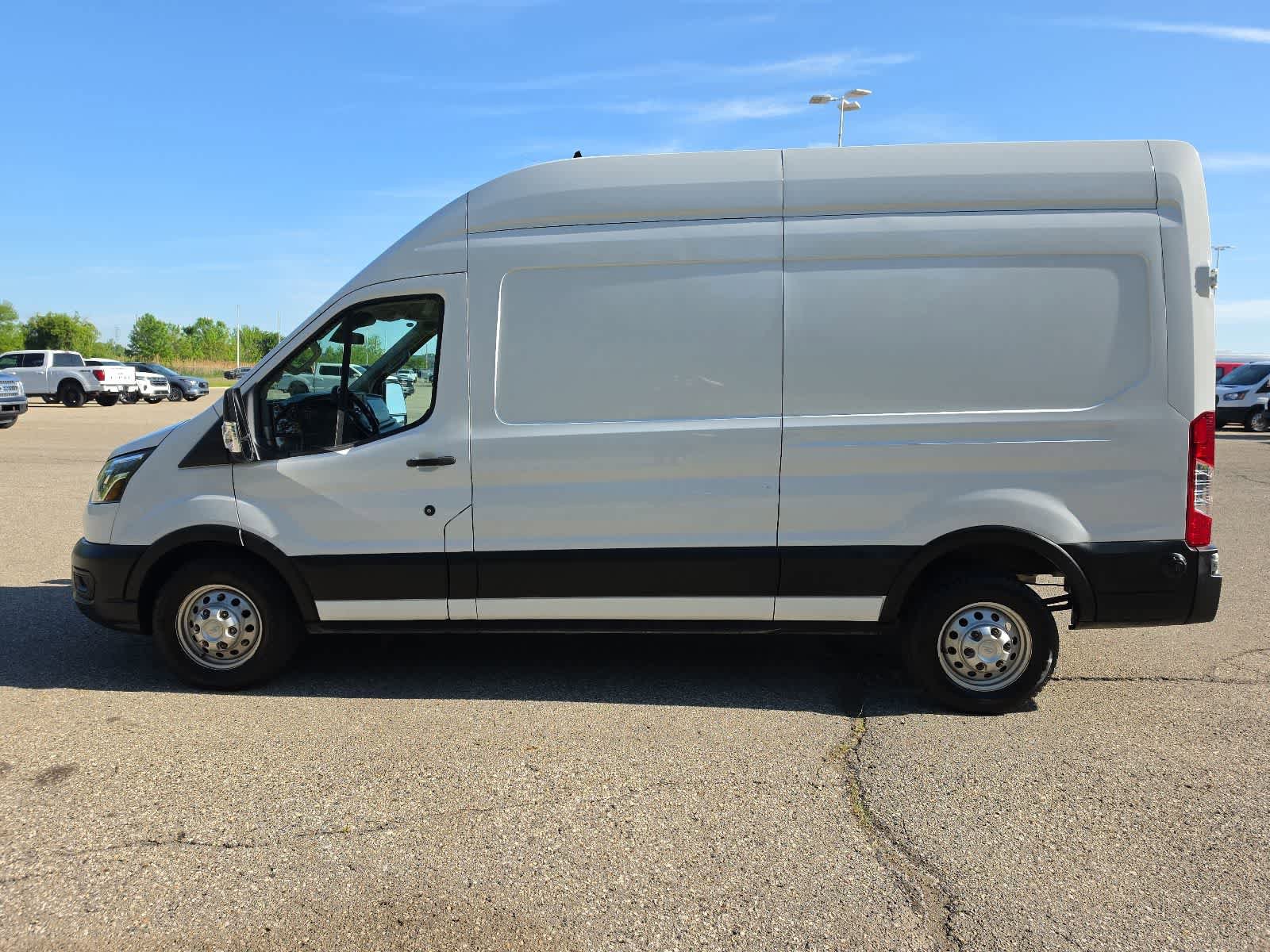 Used 2023 Ford Transit 350 148 High Roof AWD w/ Exterior Upgrade Package image 12