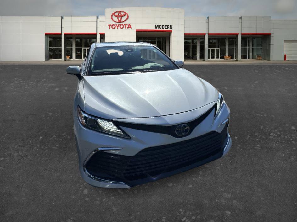 Used 2023 Toyota Camry XLE w/ Navigation Package FWD image 7