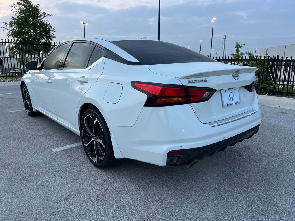 Used 2023 Nissan Altima 2.5 SR FWD image 6