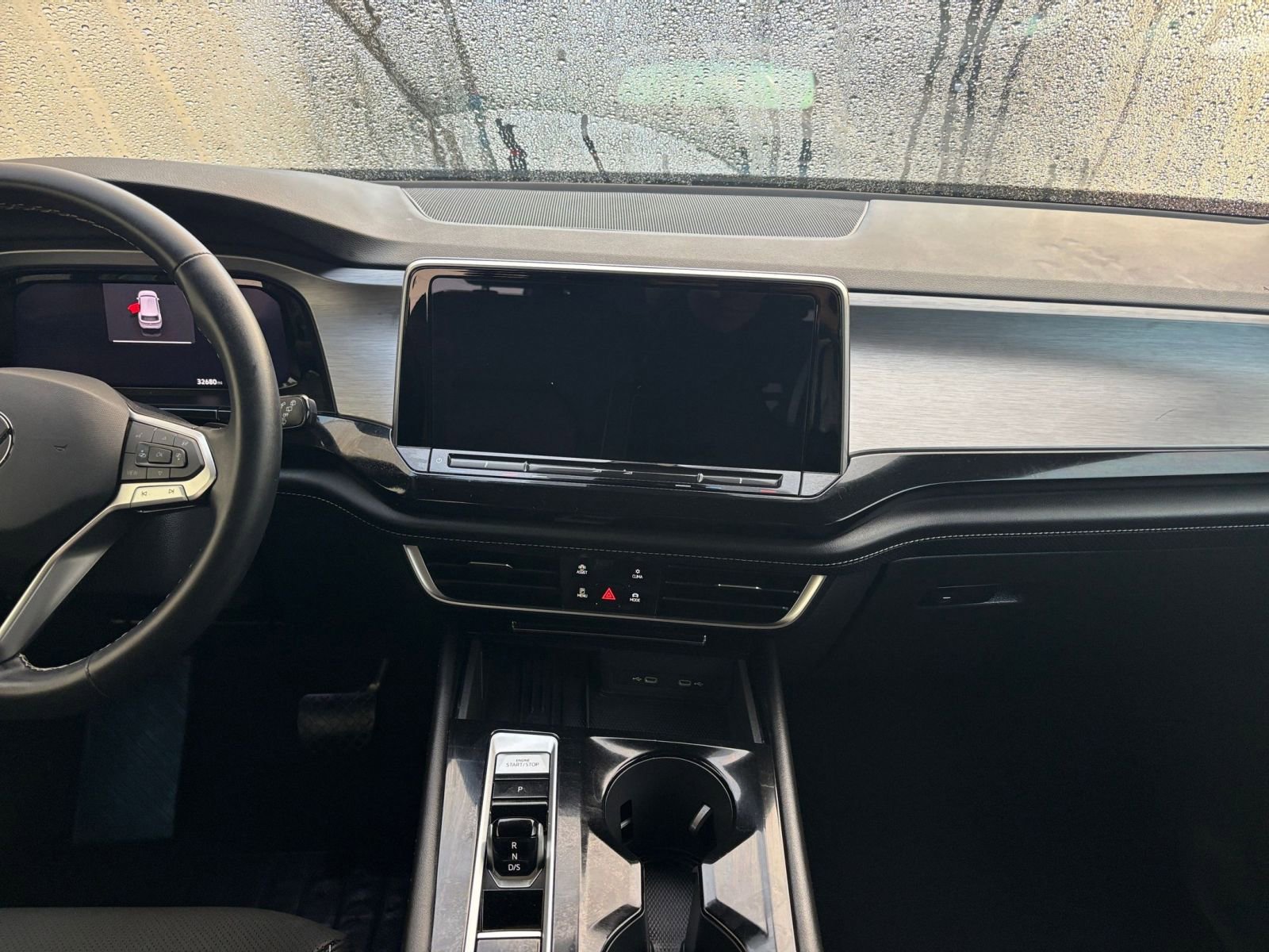 Used 2025 Volkswagen Atlas Cross Sport SE image 18