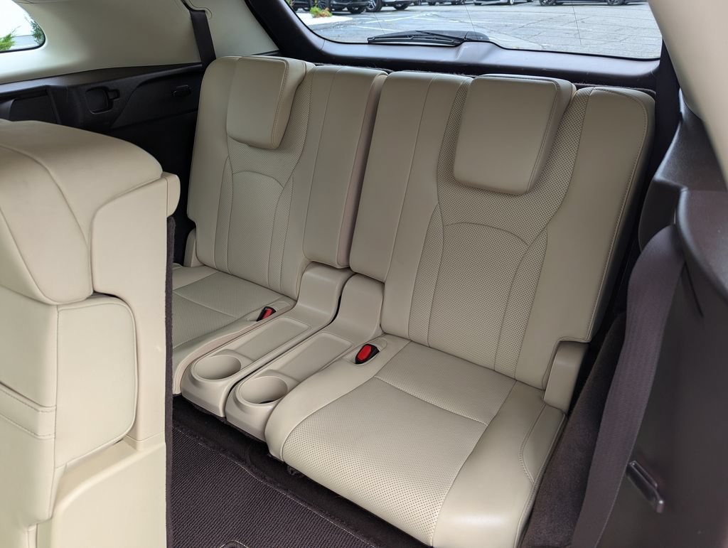 Used 2020 Lexus RX 350L Premium w/ Premium Package AWD/4WD image 40