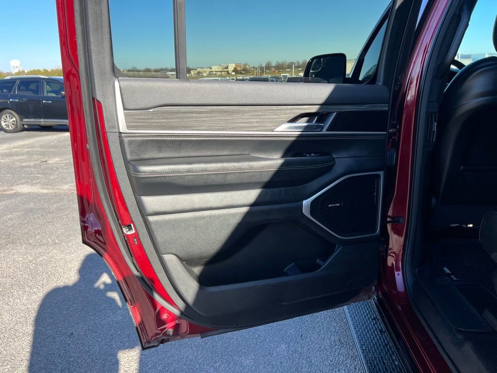 Used 2022 Jeep Wagoneer Series II image 17