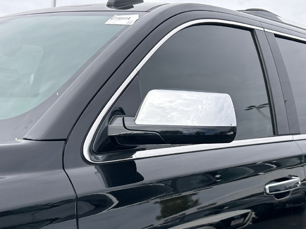 Certified 2020 Chevrolet Suburban Premier w/ Premier Plus Edition AWD/4WD image 14