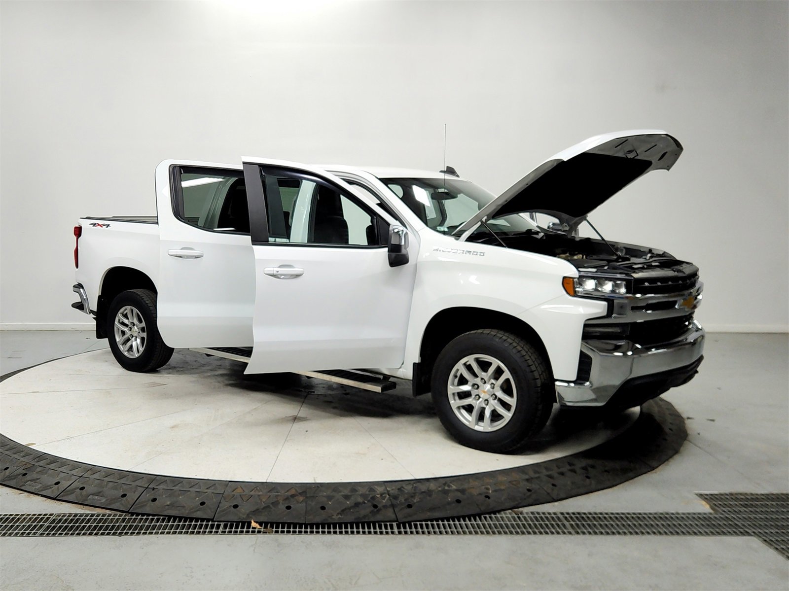 Used 2021 Chevrolet Silverado 1500 LT image 9