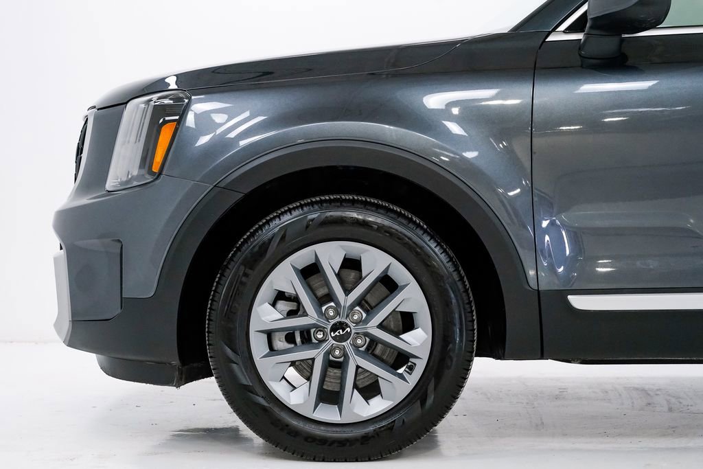 Certified 2023 Kia Telluride LX image 29