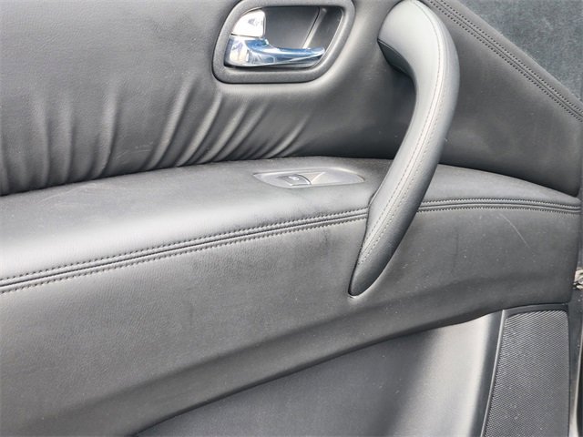 Used 2023 Nissan Armada S image 16