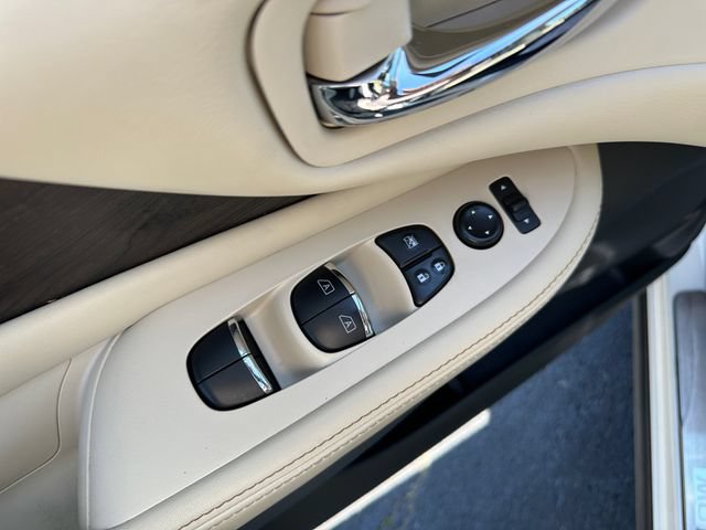 Used 2022 Nissan Murano Platinum w/ Cargo Package FWD image 19