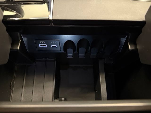 New 2026 Toyota Tundra Limited AWD/4WD image 86