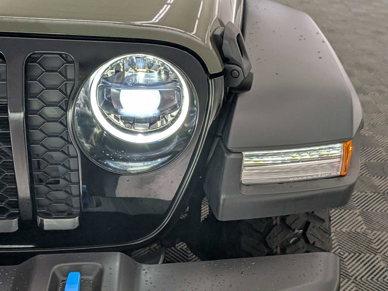 Used 2023 Jeep Wrangler Unlimited image 10