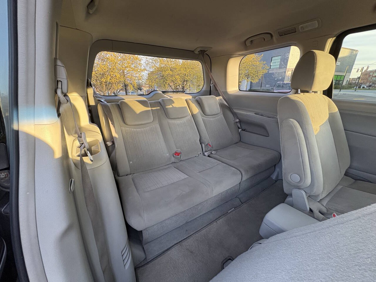 Used 2011 Nissan Quest SV FWD image 18