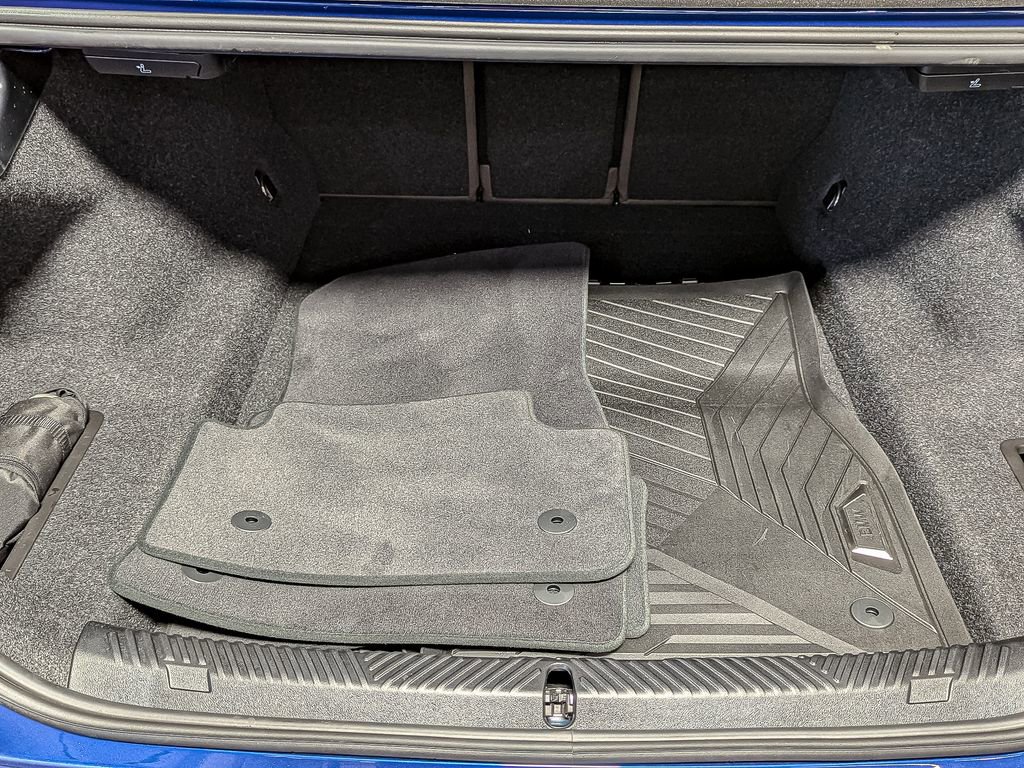 Used 2025 BMW 530i xDrive w/ Premium Package image 45