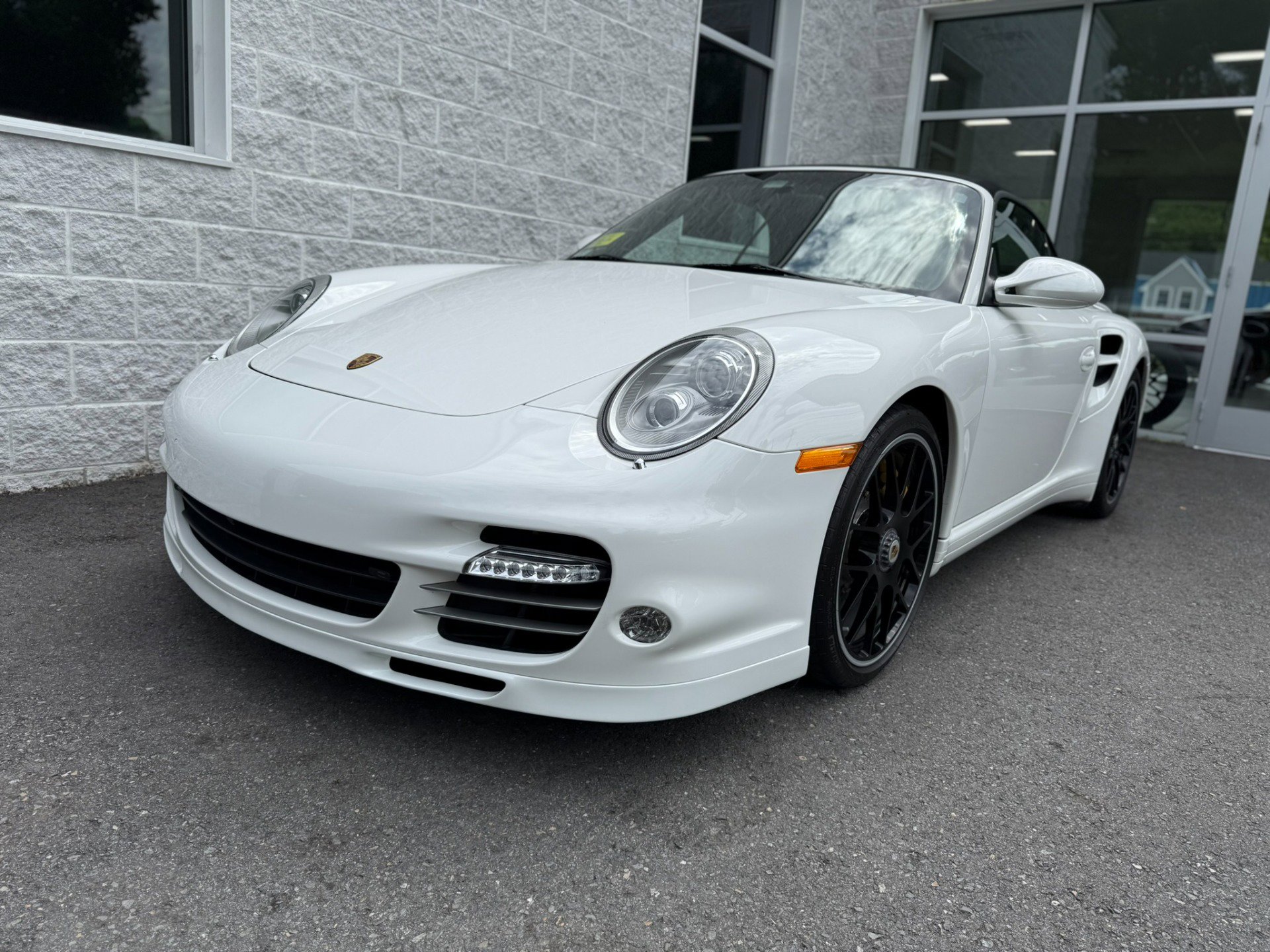 Used 2013 Porsche 911 Turbo S image 5