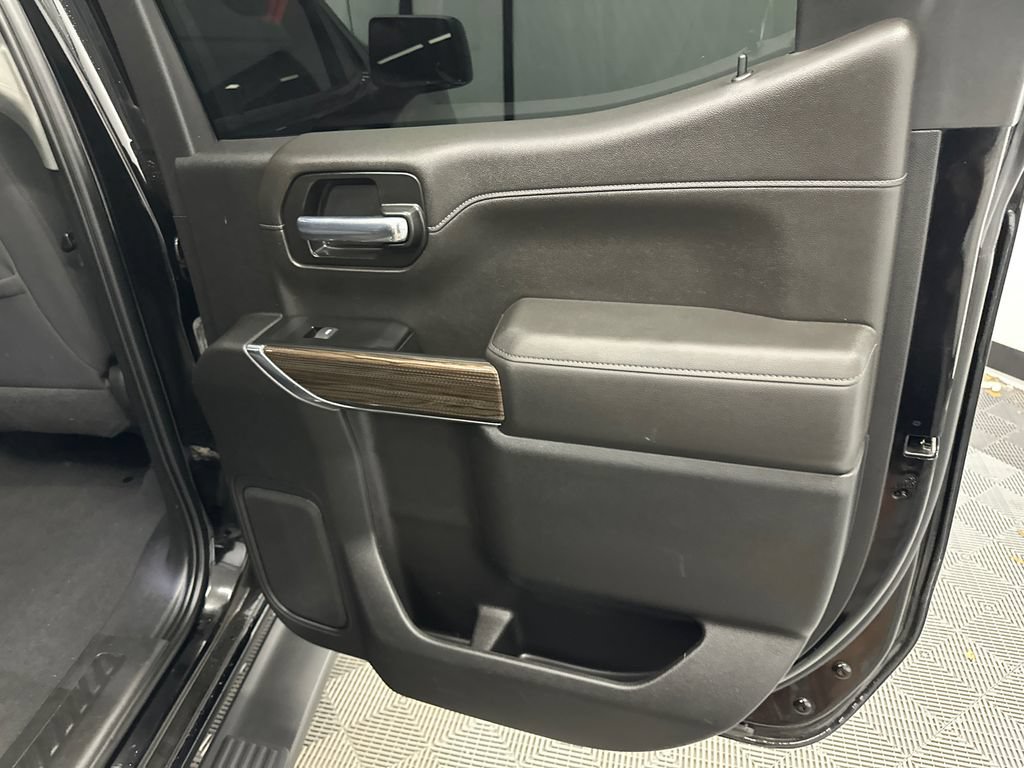 Used 2021 Chevrolet Silverado 1500 LT Trail Boss w/ Bed Protection Package AWD/4WD image 17
