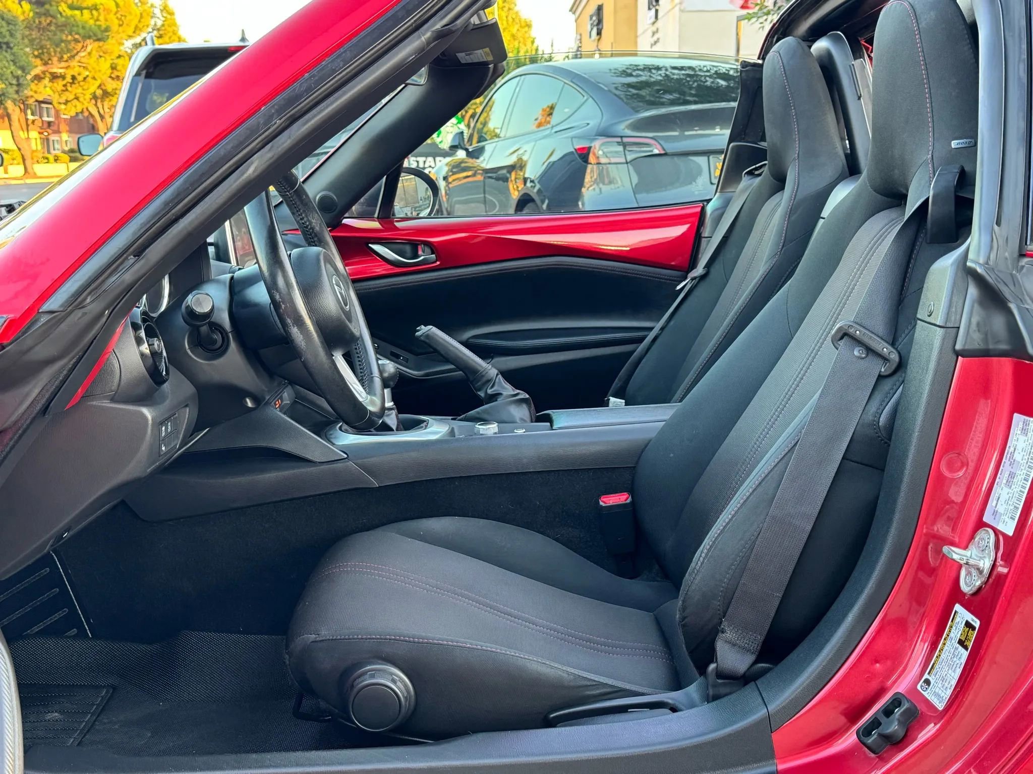 Used 2017 MAZDA MX-5 Miata RF Club image 13