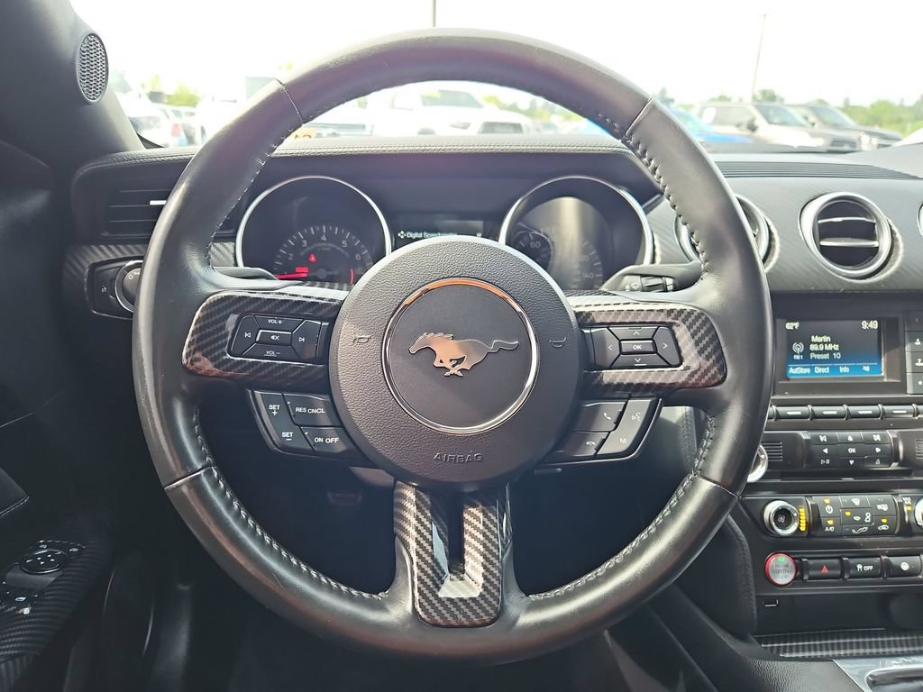 Used 2018 Ford Mustang Coupe RWD image 14