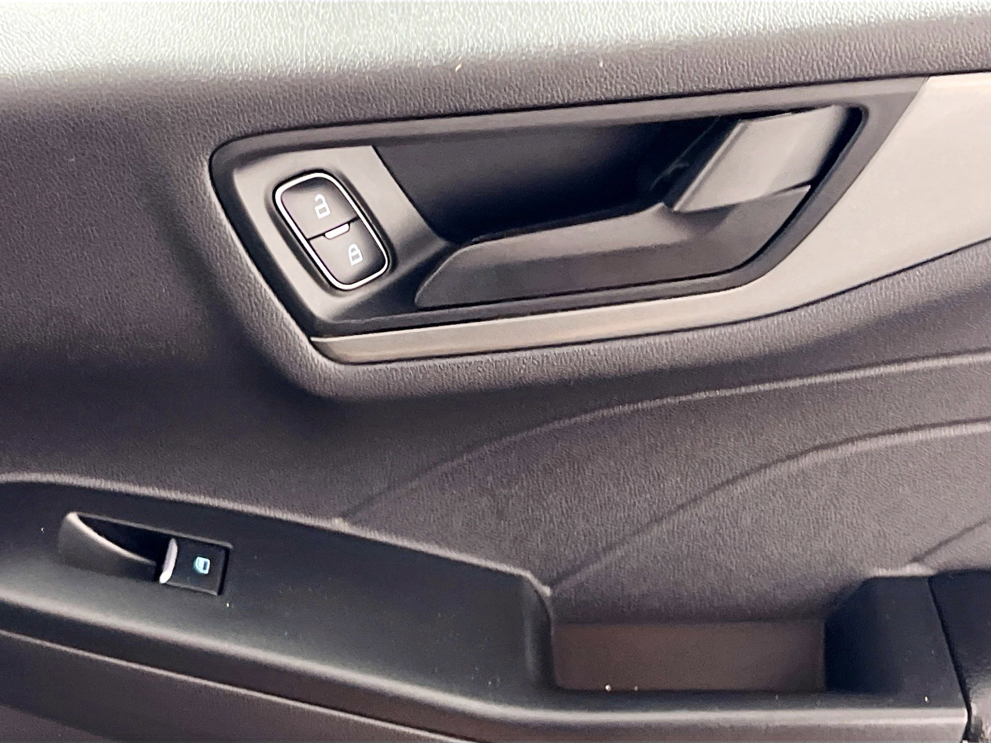 Used 2024 Ford Escape Active image 31