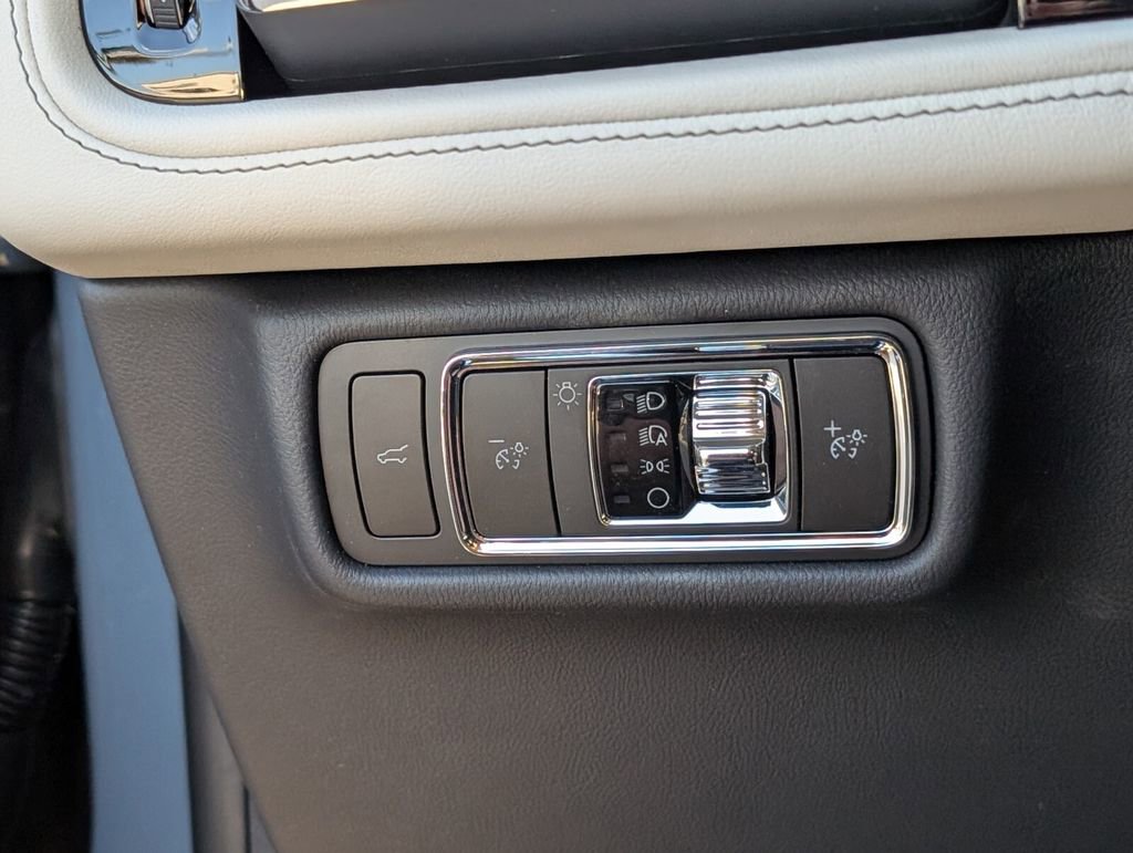 New 2026 Lincoln Aviator 2WD image 22