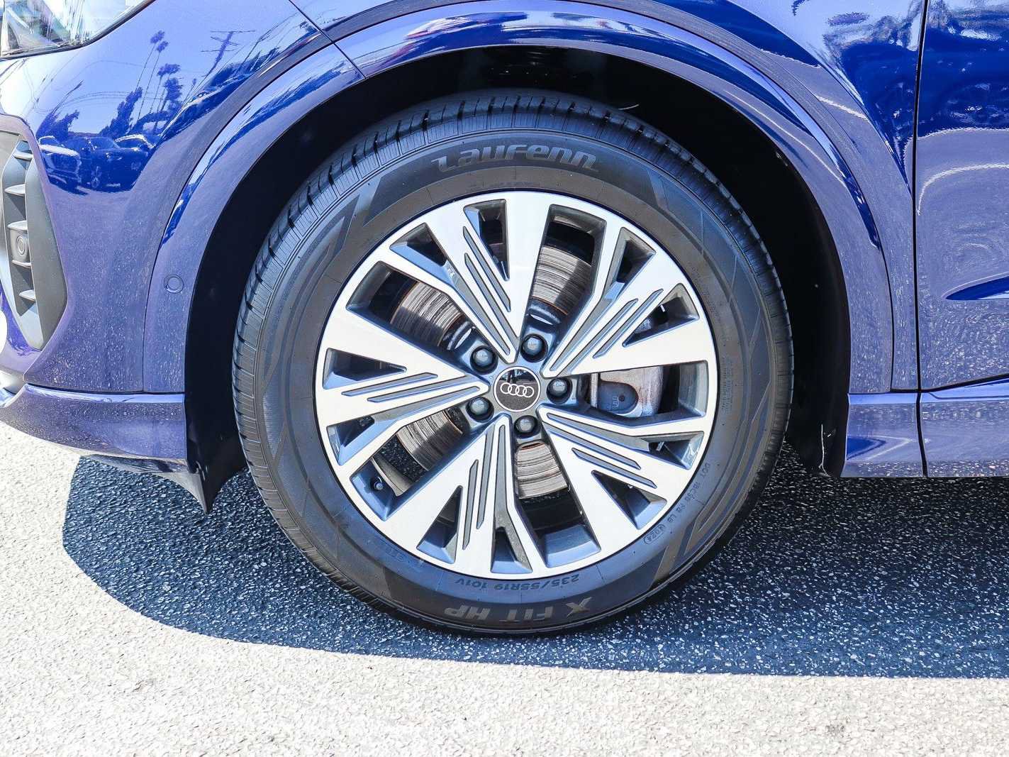 Used 2023 Audi Q4 e-tron Premium Plus w/ Premium Plus RWD image 9