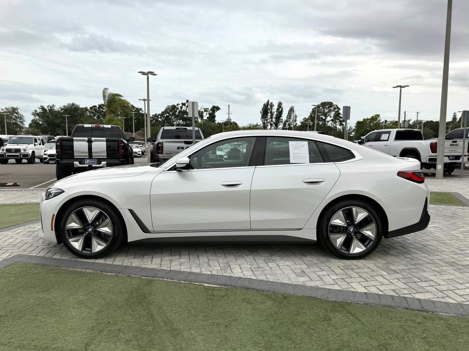 Used 2025 BMW i4 eDrive40 w/ Premium Package RWD image 3
