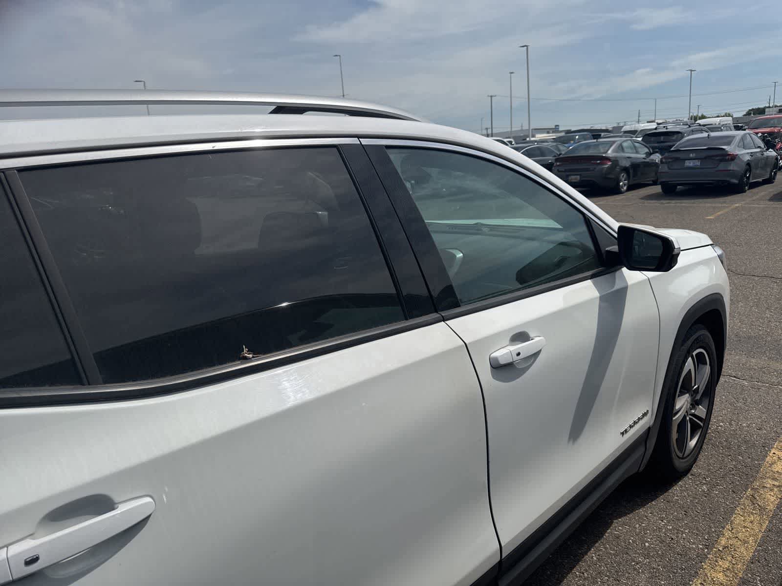 Used 2021 GMC Terrain SLT FWD image 25