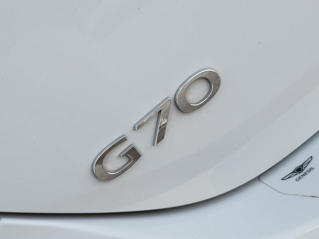 Used 2022 Genesis G70 2.0T image 9