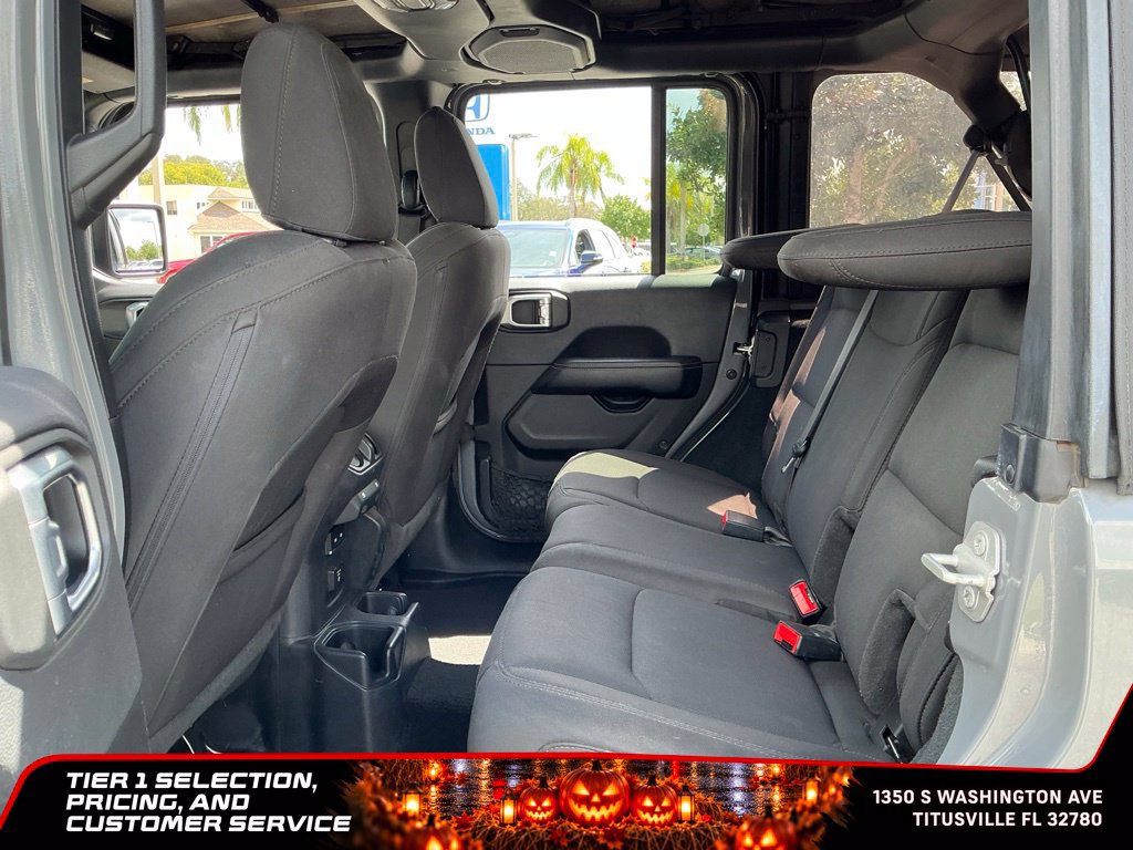 Used 2023 Jeep Wrangler Unlimited Sahara w/ Cold Weather Group AWD/4WD image 24
