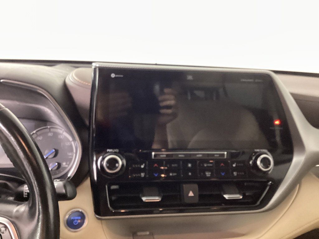 Used 2021 Toyota Highlander Platinum AWD/4WD image 17