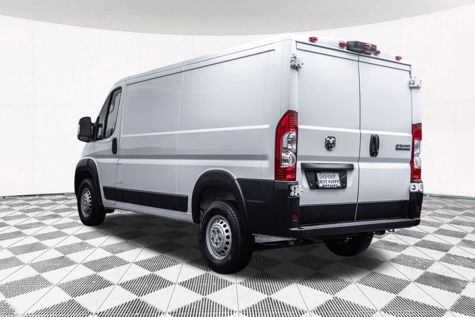 Used 2025 RAM ProMaster 2500 w/ Convenience Group FWD image 9