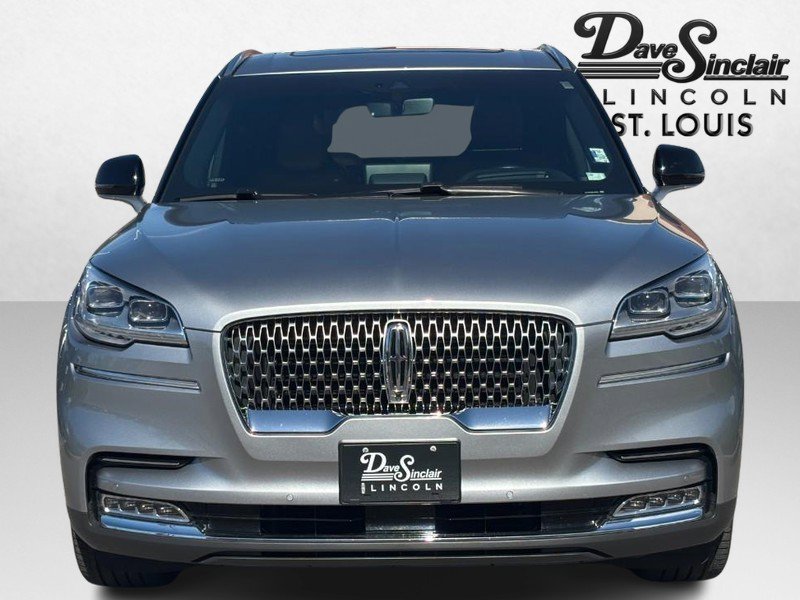 Certified 2022 Lincoln Aviator Reserve w/ Equipment Group 201A image 8