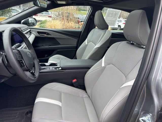 Used 2026 Toyota Camry SE w/ Convenience Package AWD/4WD image 24