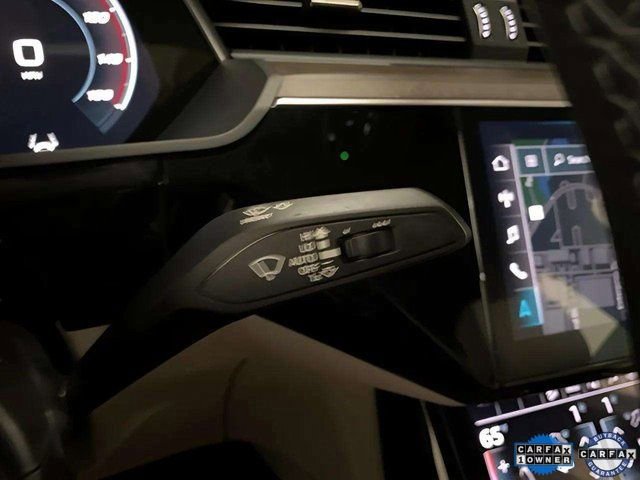 Used 2024 Audi Q8 e-tron Premium image 32