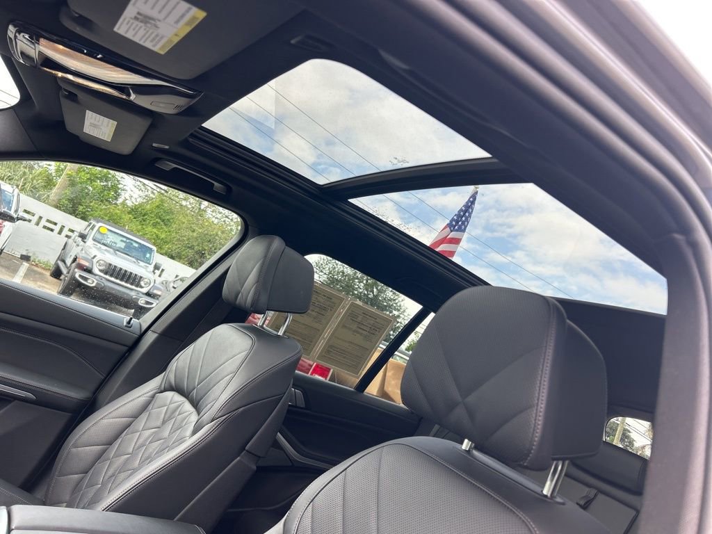 Used 2024 BMW X5 xDrive40i image 11