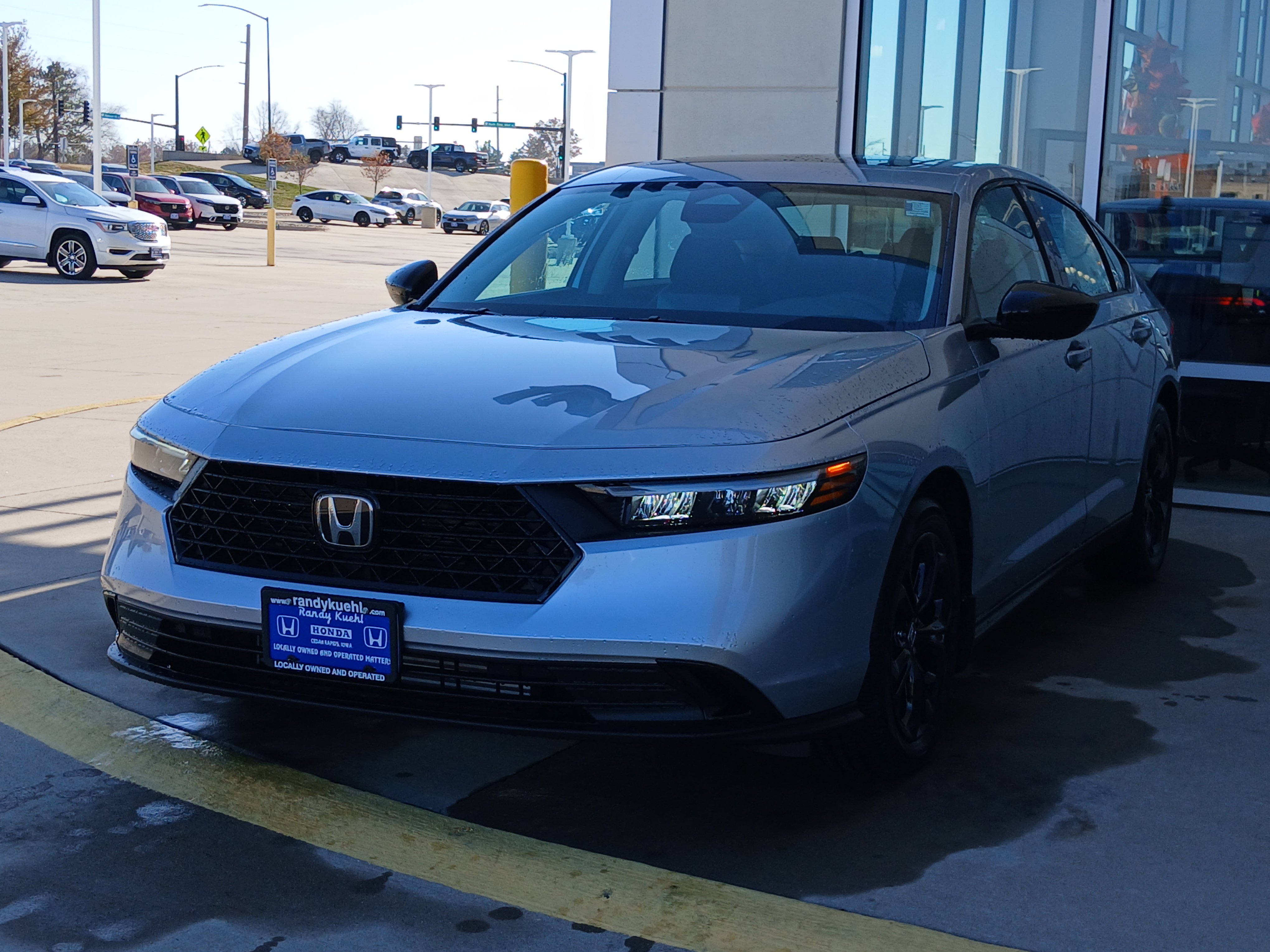 New 2025 Honda Accord SE image 3