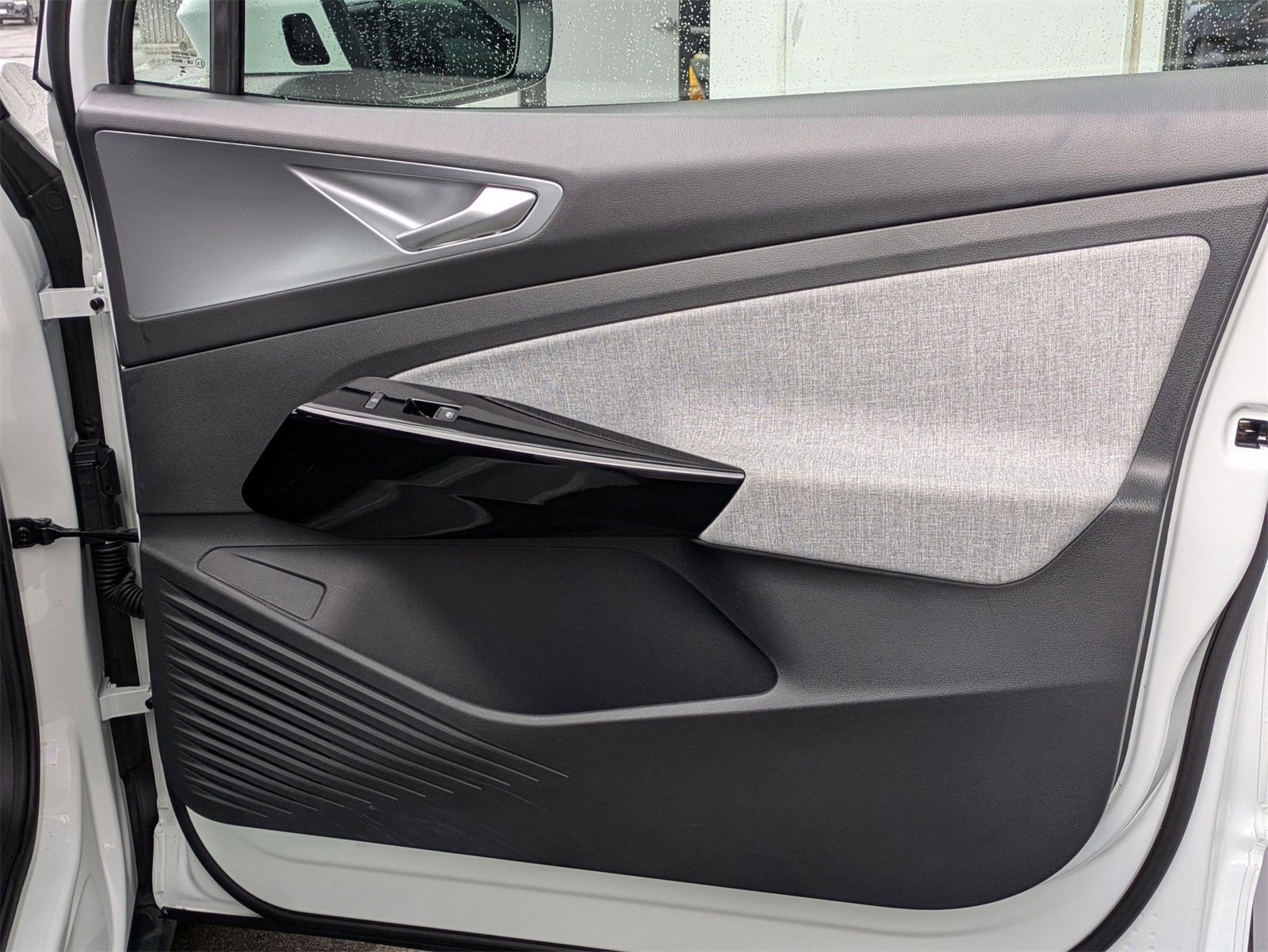 Used 2023 Volkswagen ID.4 Pro image 20