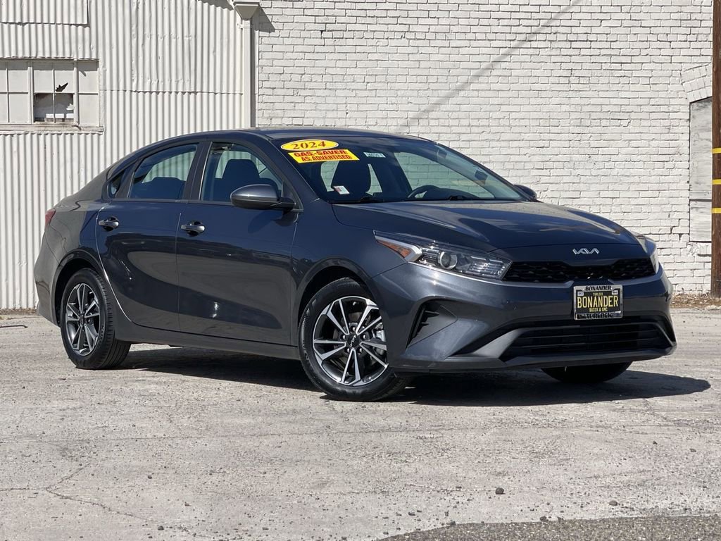 Used 2024 Kia Forte LXS image 1