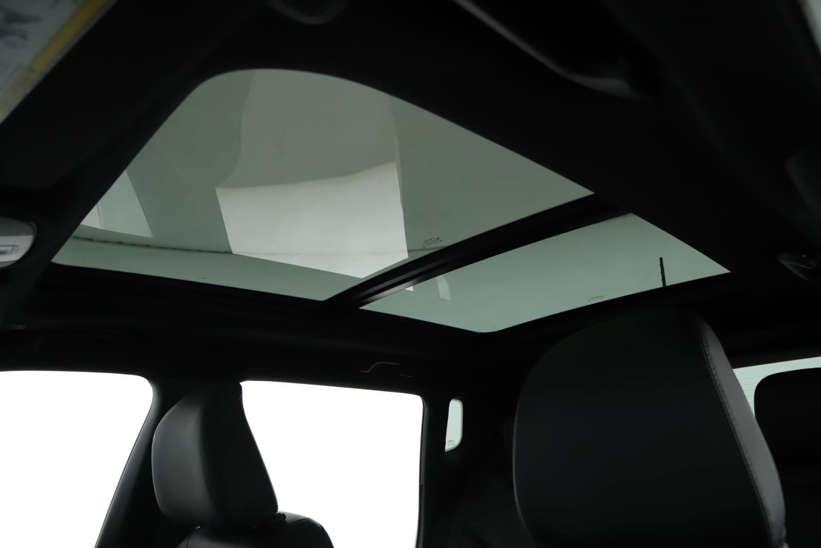 New 2026 Jeep Compass Limited w/ Sun, Sound & Navigation Group image 17