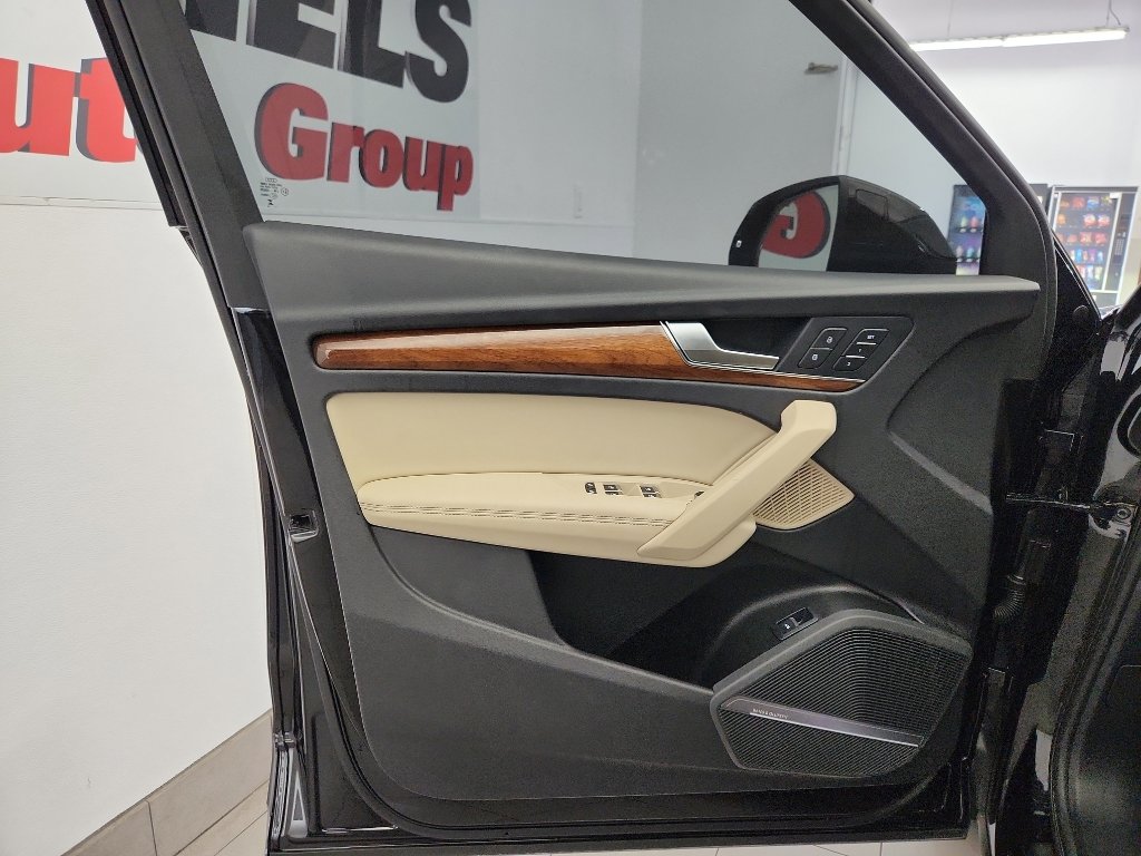 Used 2023 Audi Q5 2.0T Premium Plus w/ Premium Plus Package image 8