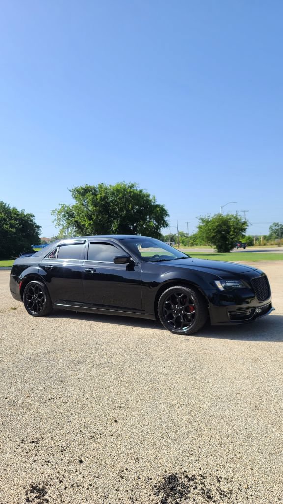 Used 2016 Chrysler 300 S AWD/4WD image 9