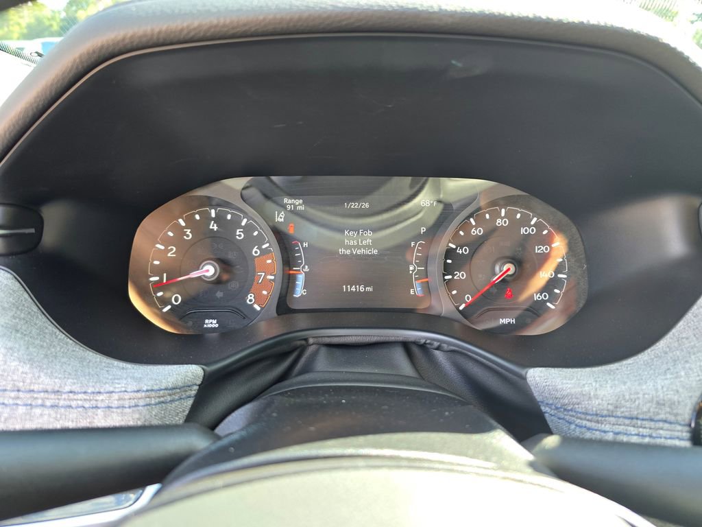 Used 2025 Jeep Compass Sport image 19