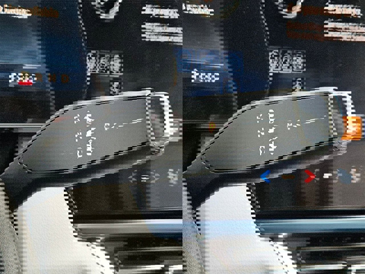 New 2026 Chevrolet Equinox EV LT image 14